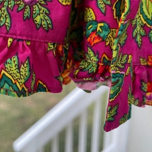 Beautiful Wee Clancy Classic Dress in Vibrant Colors - Picture 4 of 5
